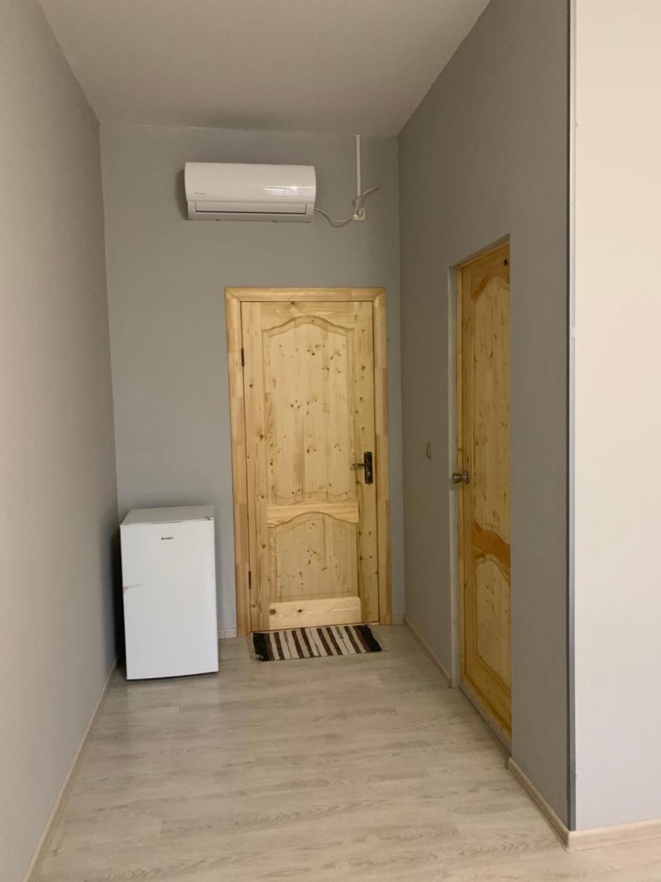 Гостевой Двор Дамира Hotel Pitsunda Exterior foto